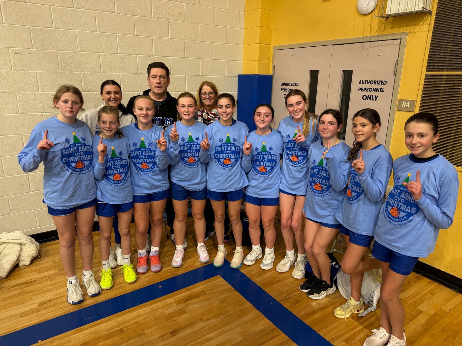 2025 Varsity Girls champion team: St. Mary Magdalen's